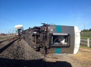 train california dozens injured crash barnes